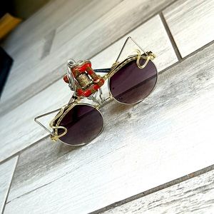 Beautiful Cat Like Glasses